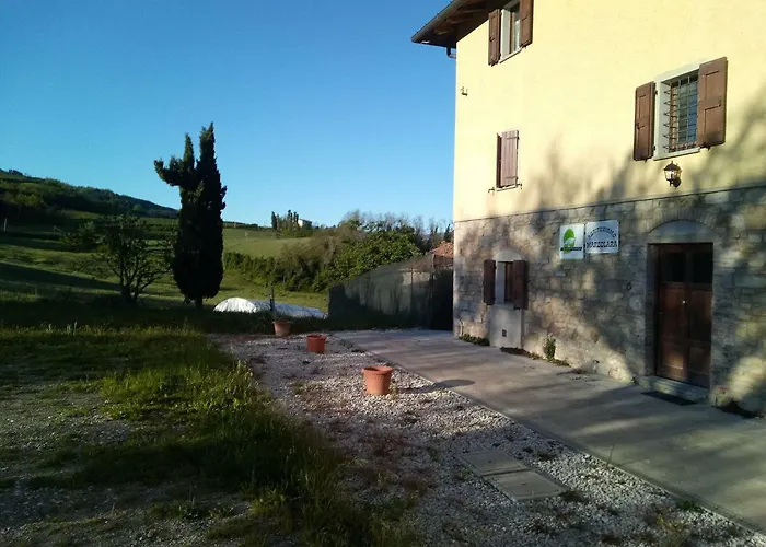 Marzolara. Alloggio per agriturismo *