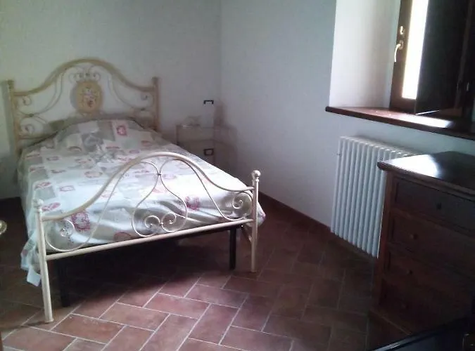 Marzolara. Alloggio per agriturismo