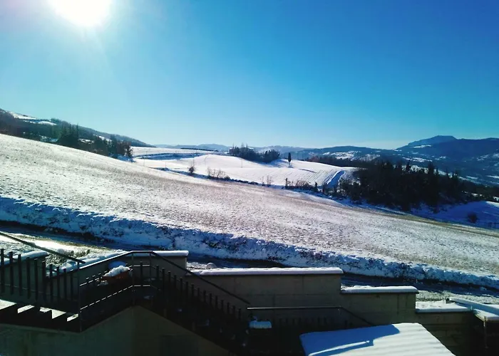 Marzolara. Alloggio per agriturismo *